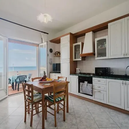 Appartamento With Terrace *